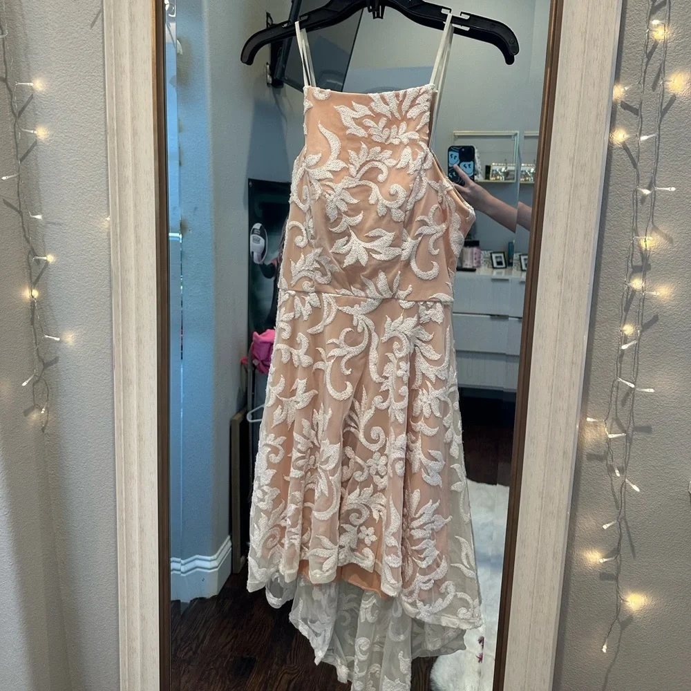 Dress - Picture 1 of 1